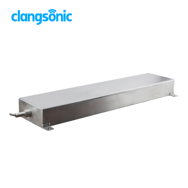 Qu’est-ce qui fait des transducteurs ultrasoniques l’avenir du nettoyage de précision ?